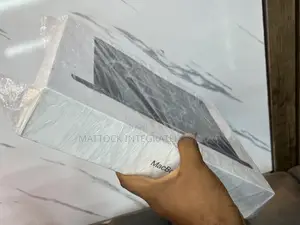 New Laptop Apple MacBook Pro 2025 M5 32GB Apple M5 SSD 1T