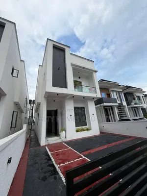 5bdrm House in Palm City, Lekki for sale