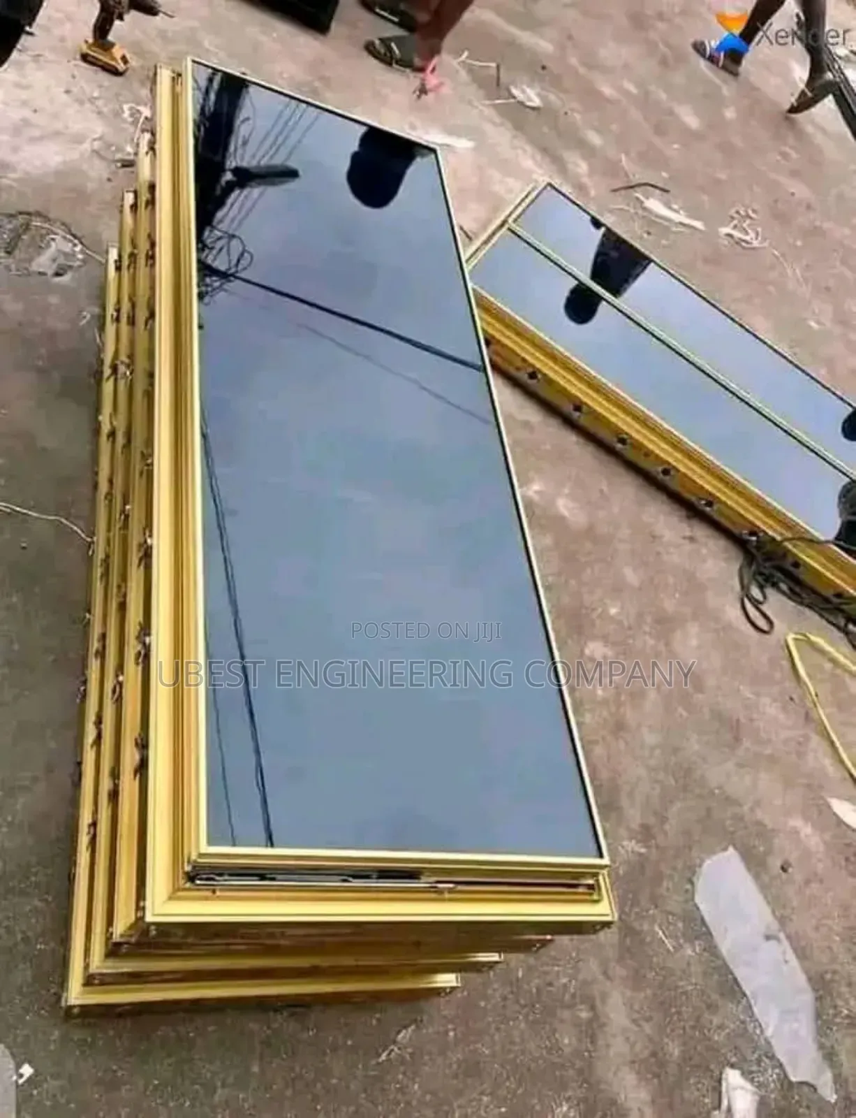 Unique Frameless Window