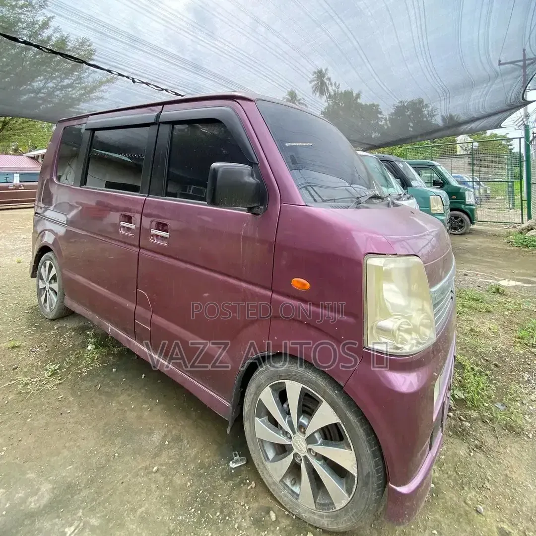 New Suzuki Every 2013 Brown