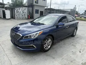 Hyundai Sonata SE 4dr Sedan (2.4L 4cyl 6A) 2015 Blue