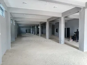 Warehouse of 900 SQM With Office
