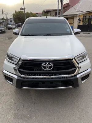 Toyota Hilux Revo Smart Cab Petrol 2.7 RWD 2022 White