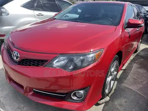 Toyota Camry SE 4dr Sedan (2.5L 4cyl 6A) 2015 Red