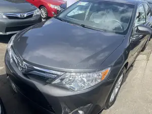 Toyota Camry LE 4dr Sedan (2.5L 4cyl 6A) 2015 Gray