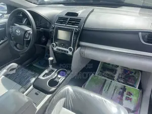 Toyota Camry LE 4dr Sedan (2.5L 4cyl 6A) 2015 Gray