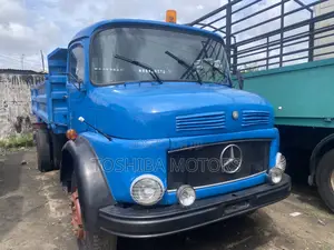 Mercedes Benz Tipper