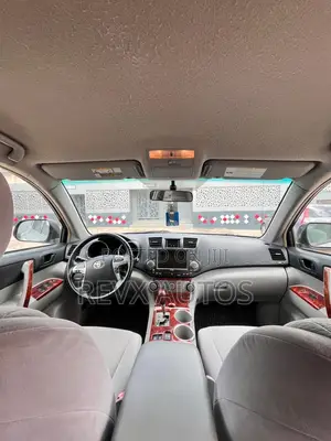 Toyota Highlander 4x4 2009 Silver