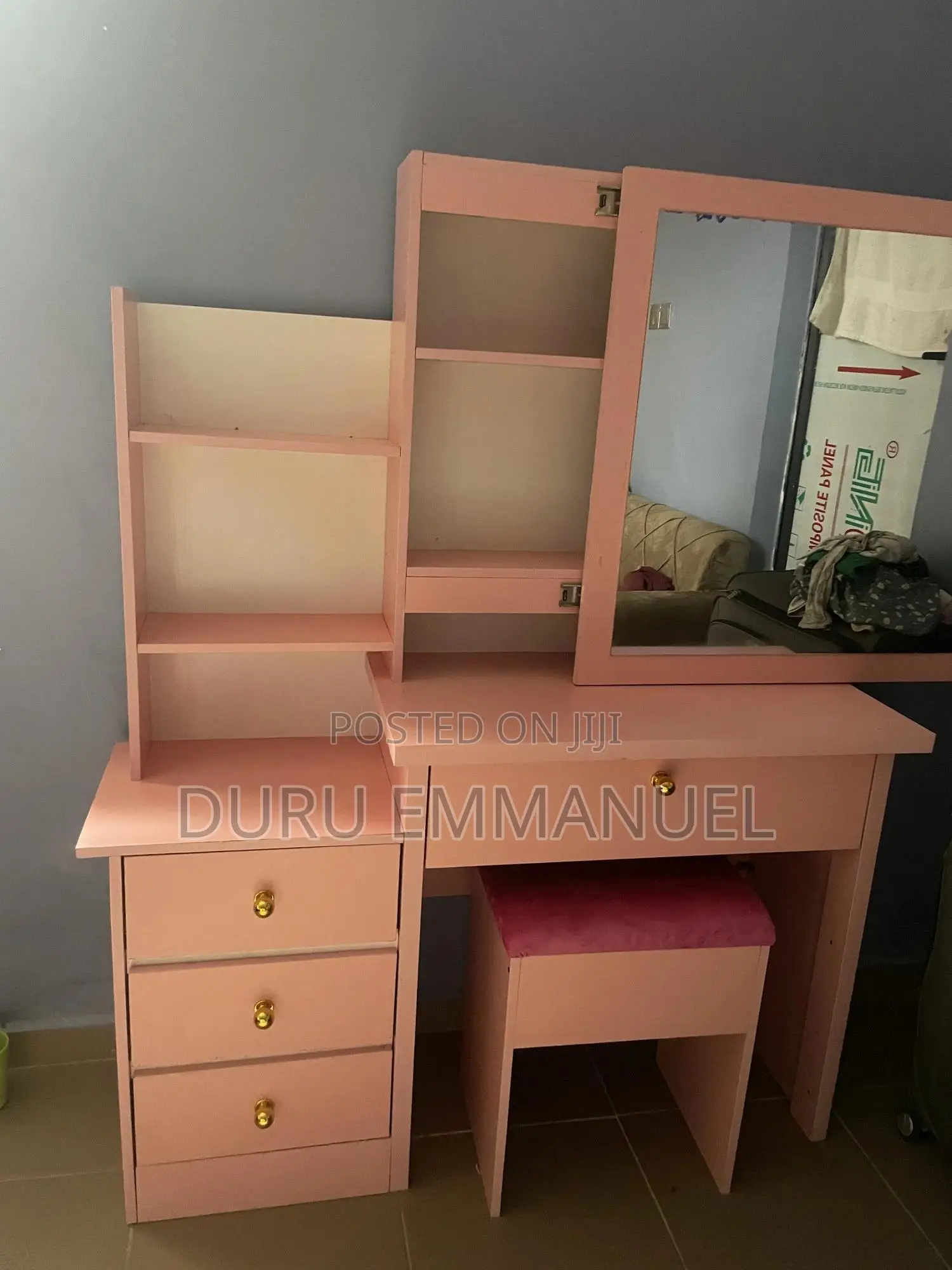 Dressing Mirror Table