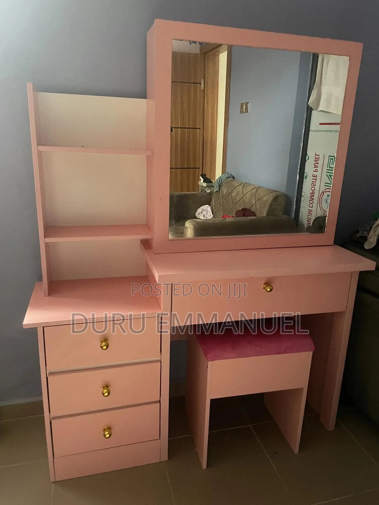 Dressing Mirror Table