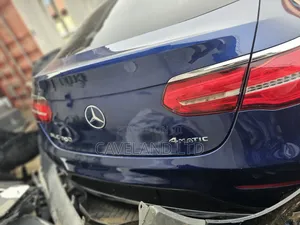 Mercedes-Benz GLC-Class 2019 Blue