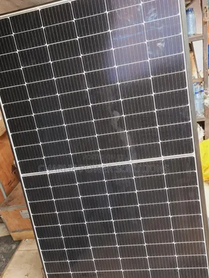 550watts Canadian Half-Cut Solar Panel