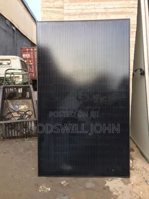 450 Watts Black Surface Panel
