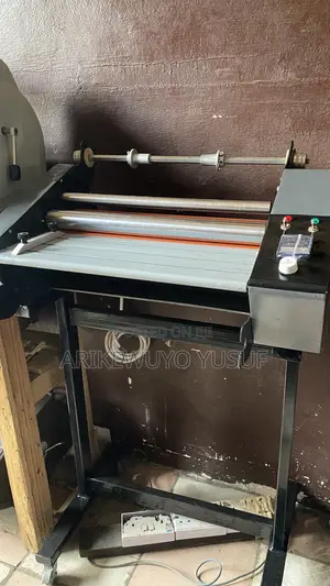 Laminating Machine