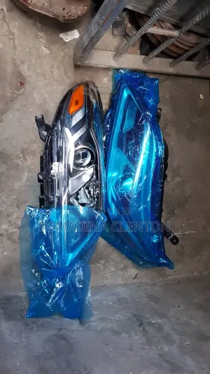 Head Lamp for Toyota Sienna 2018 Model