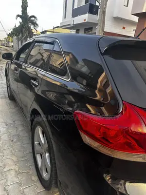 Toyota Venza 2010 Black