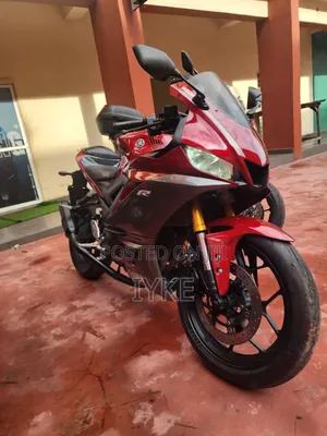 Yamaha R3 2023 Red