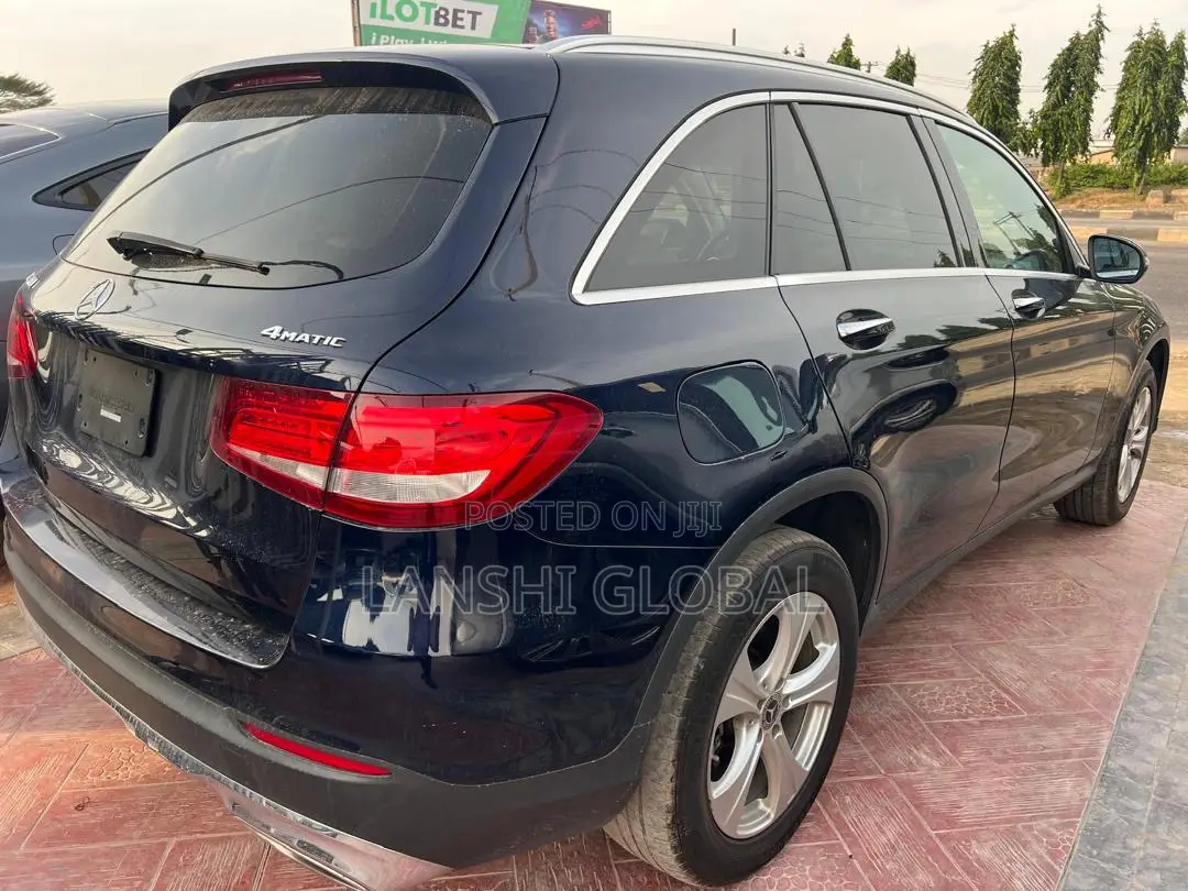 Mercedes-Benz GLC-Class 2017 Blue