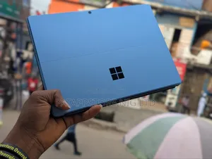 Laptop Microsoft Surface Pro 11th Edition, a Copilot+ PC 16GB SSD 256GB