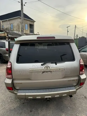 Toyota 4-Runner Limited V6 2005 Gold
