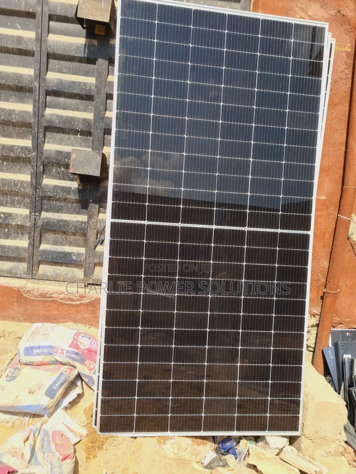 600watts Canadian Half-Cut High Efficiency Solar Panel
