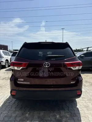 Toyota Highlander XLE V6 4x2 (3.5L 6cyl 6A) 2016 Brown
