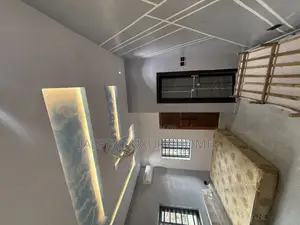 3bdrm Apartment in Sabo / Yaba for rent