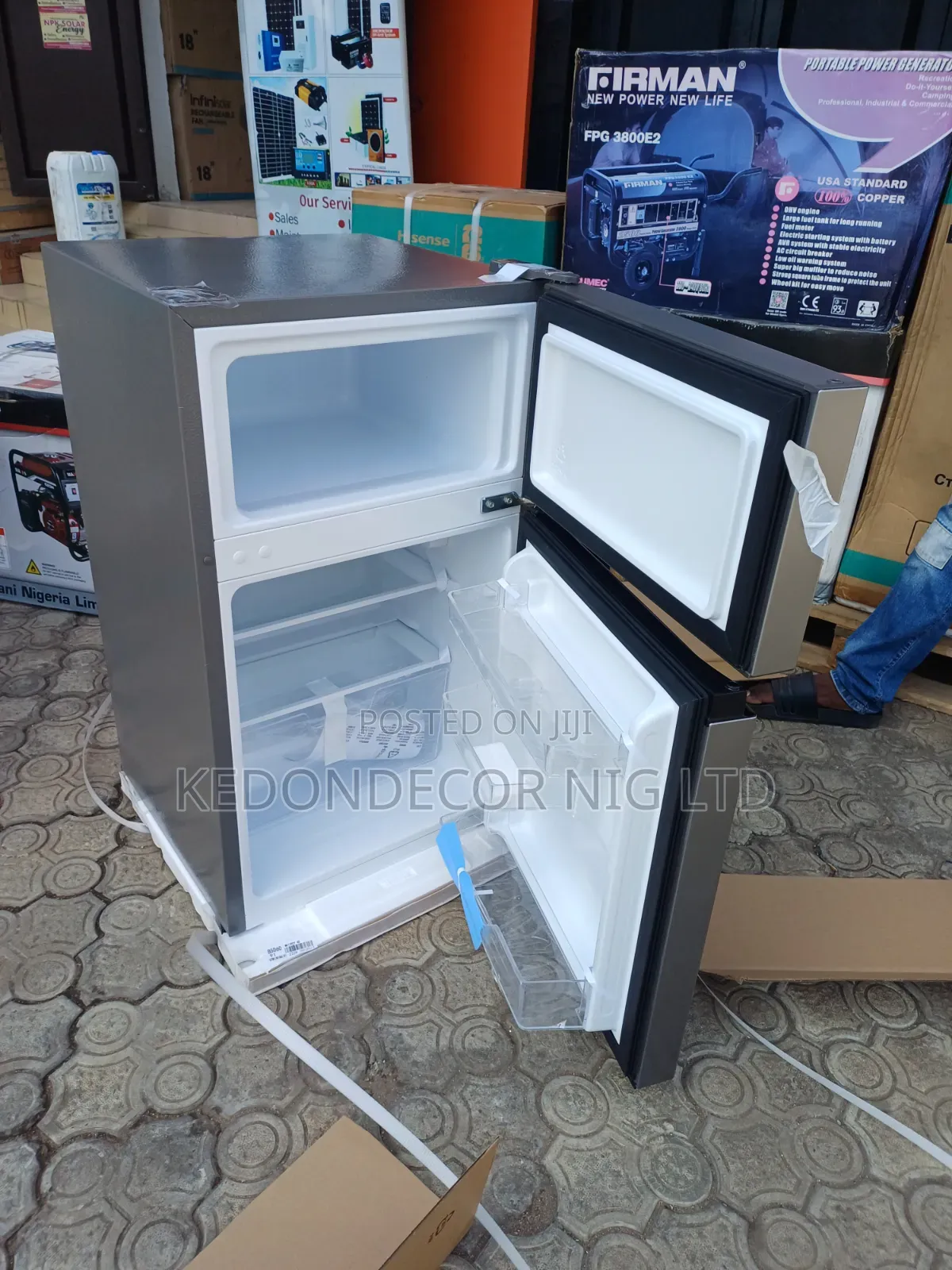 Refrigerator 120dr
