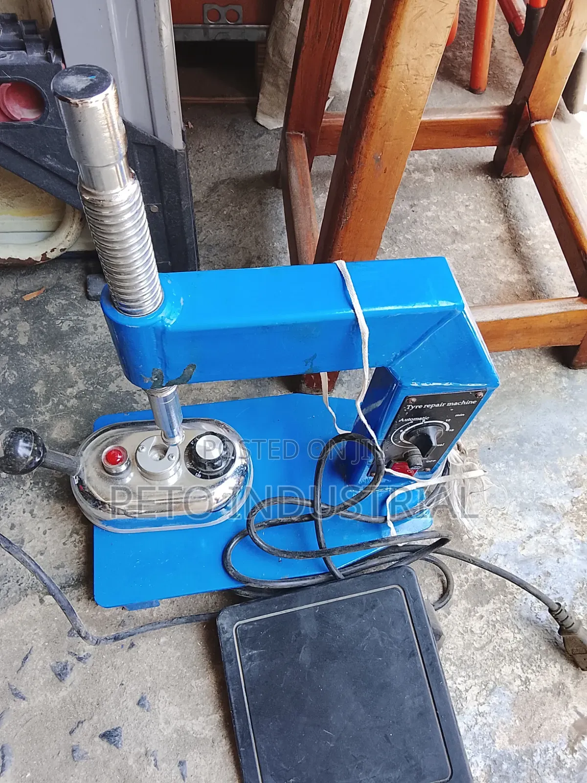 Tire Patching Machine