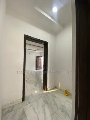 2bdrm Apartment in Osapa london for rent