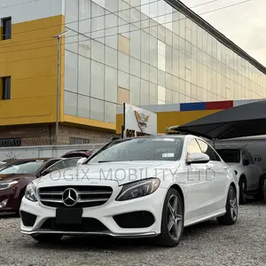 Mercedes-Benz C400 4Matic AWD Sedan (3.0L V6 7A) 2015 White
