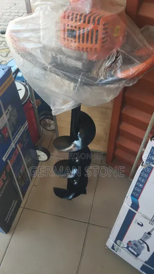 Gas-powered Earth Auger,