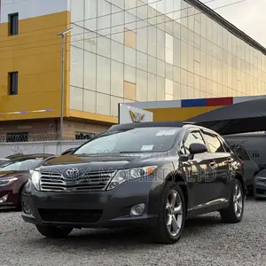 Toyota Venza AWD 2010 Gray