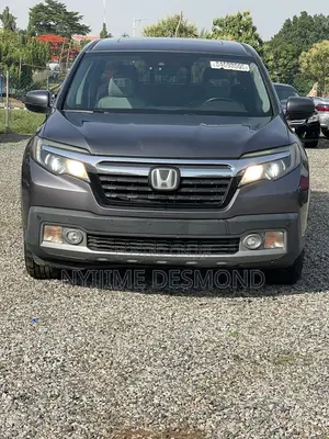 Honda Ridgeline RT FWD Crew Cab 125.2 in. WB 2018 Gray