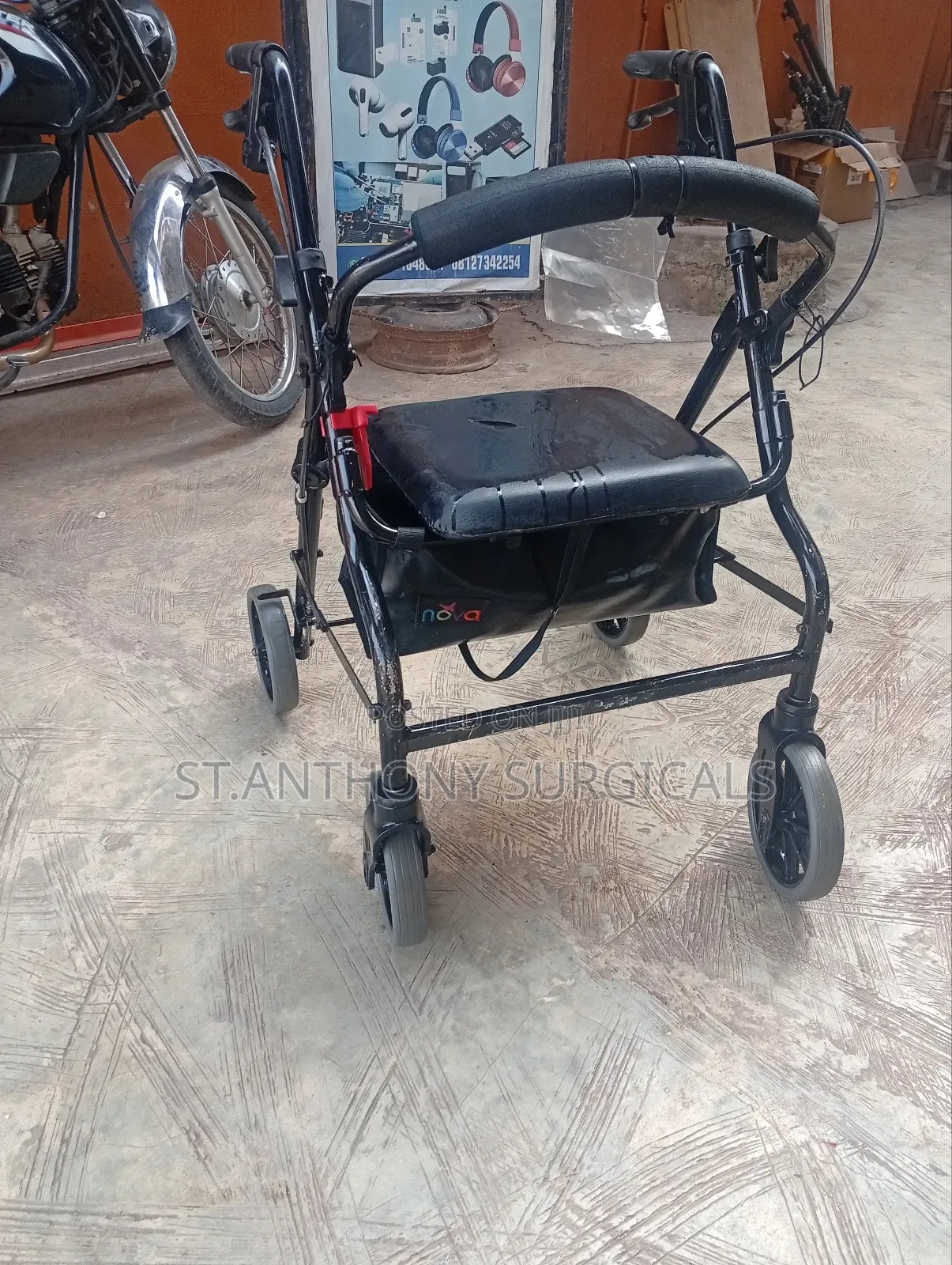 Walker With Seat