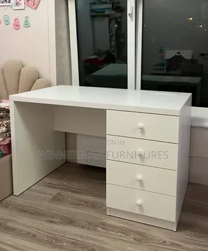 Sturdy Reading Table (Hdf)