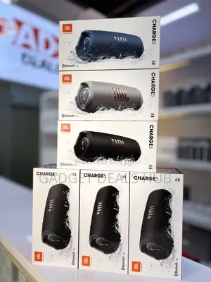 JBL Charge 5 (20hrs)