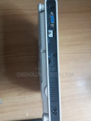 Casio Xj-A130v Projector