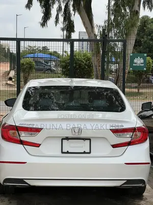 Honda Accord EX 2018 White