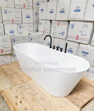 Quality Stand Alone Bathtub With Mixer