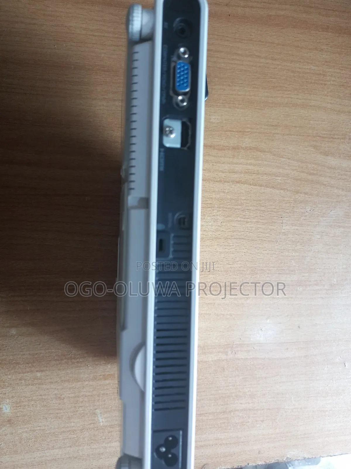 Casio Xj-A140v Projector