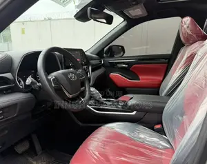 Toyota Highlander XSE 2021 Silver