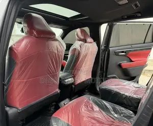 Toyota Highlander XSE 2021 Silver