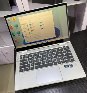 Laptop HP EliteBook 830 G8 16GB Intel Core i7 SSD 512GB