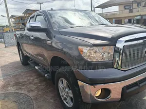 Toyota Tundra 2012 Gray