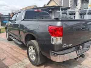Toyota Tundra 2012 Gray