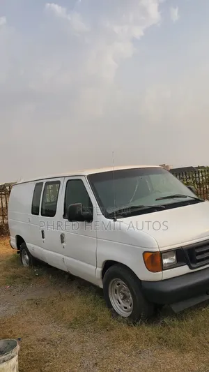 Ford Transit 2002 White