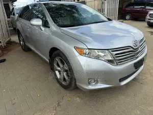 Toyota Venza 2011 Silver
