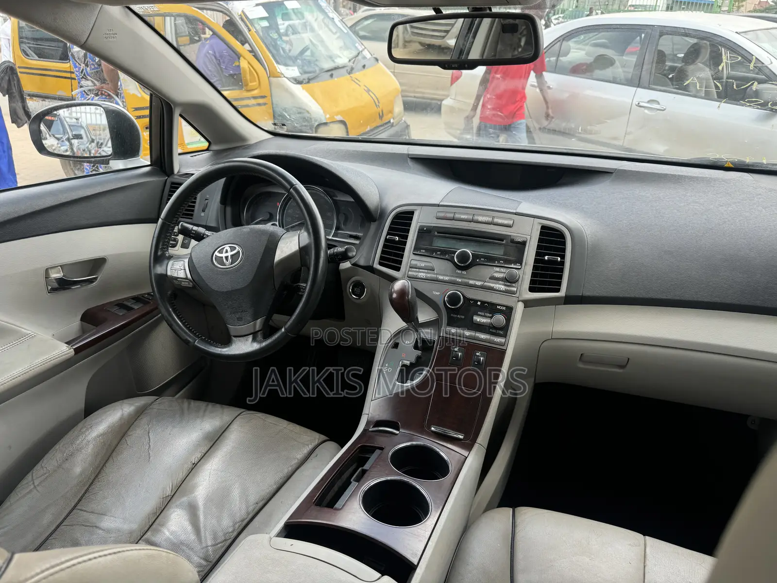 Toyota Venza 2011 Silver