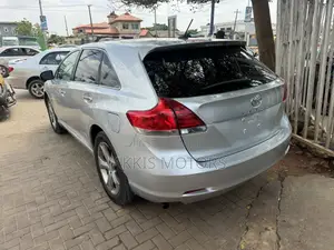 Toyota Venza 2011 Silver
